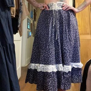 RARE & BEAUTIFUL GUNNE SAX 70s vintage boho prairie skirt